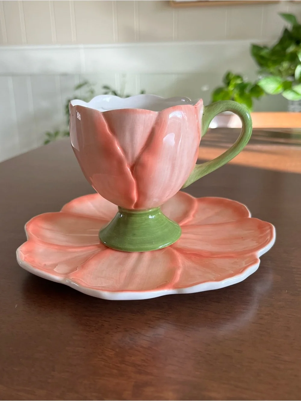 Floral Teacup & Saucer Set in Pink